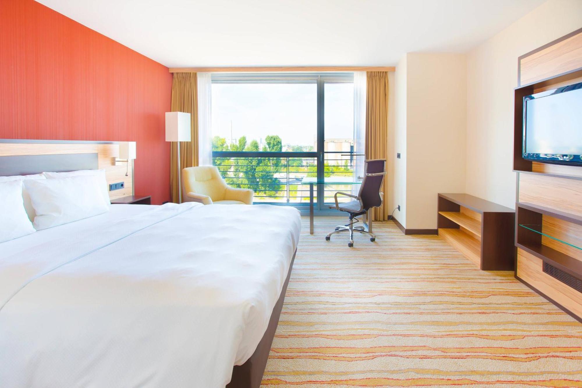 Courtyard By Marriott Duesseldorf Hafen Hotel Exterior photo