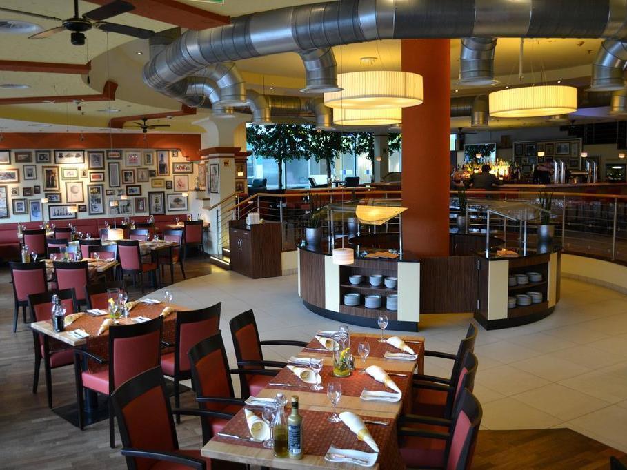 Courtyard By Marriott Duesseldorf Hafen Hotel Exterior photo